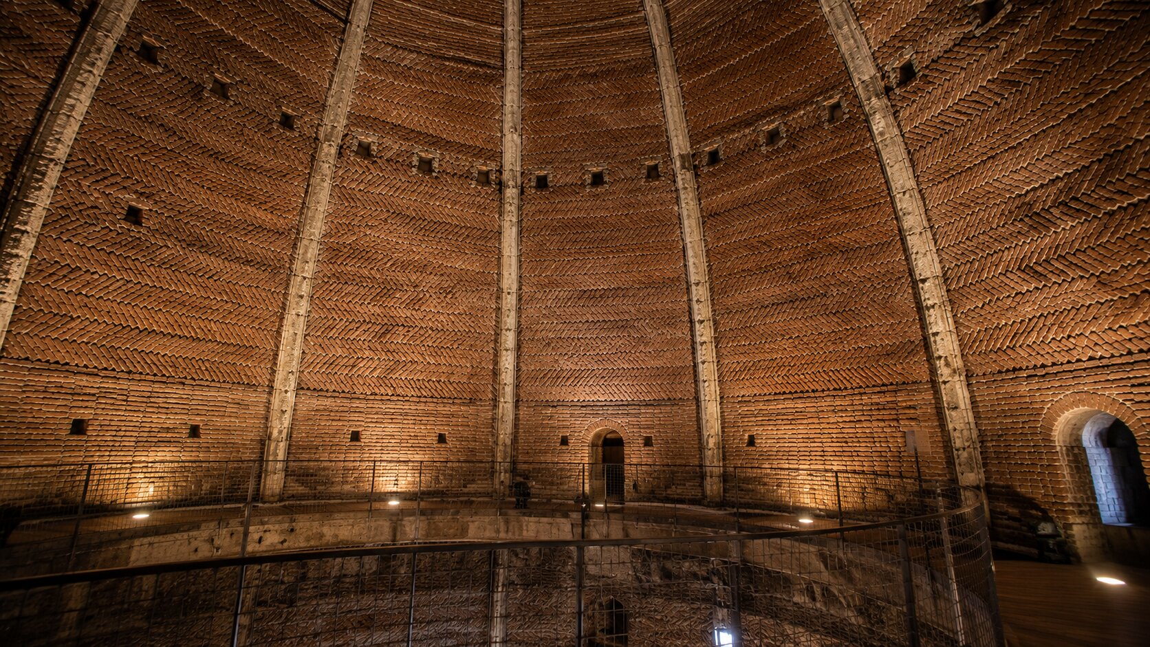 Brunelleschi's herringbone brickwork